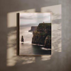 Lámina de arte mural de los acantilados de Moher / Fotografía irlandesa / Arte costero irlandés / Póster oceánico / Decoración para sala de estar / Lámina de viaje / Regalo para casa nueva