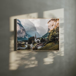 ラウターブルンネンのプリント、スイスアルプスの壁画、日の出山の写真、スイス旅行ポスター、アルプスの谷の風景写真