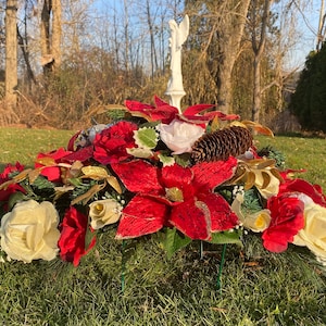 Christmas Saddle Cemetery Flowers Artificial Poinsettias Memorial Arrangement Grave Decoration Flower Arrangement Saddle Wire Cradle Love
