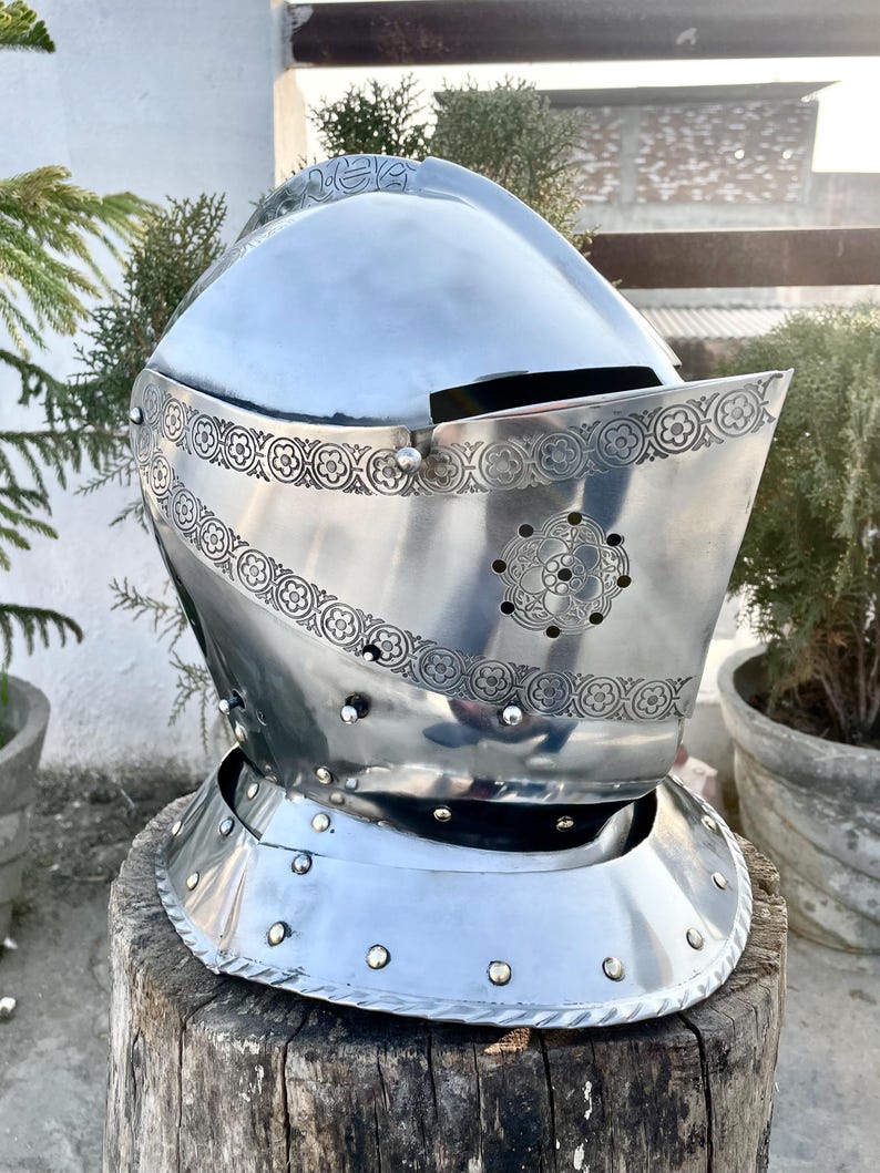 Authentic Knight's Helmet – Handcrafted Medieval Steel Armor for Roleplay & Display image 3