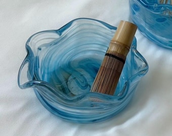Hand blown MINI flower shaped glass matcha bowl chawan: blue swirl