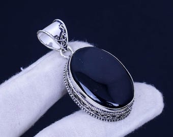 Vintage Black Onyx Pendant: Oval Gemstone, 925 Sterling Silver