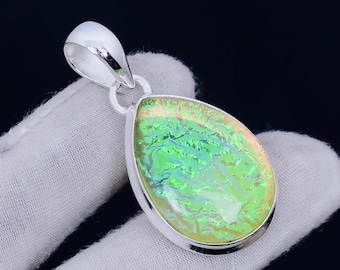 オーストラリア産トリプレットオパールペンダント：925シルバーの