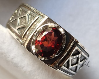Red Garnet Sterling Silver Men&#39;s Ring: Art Deco January Birthstone