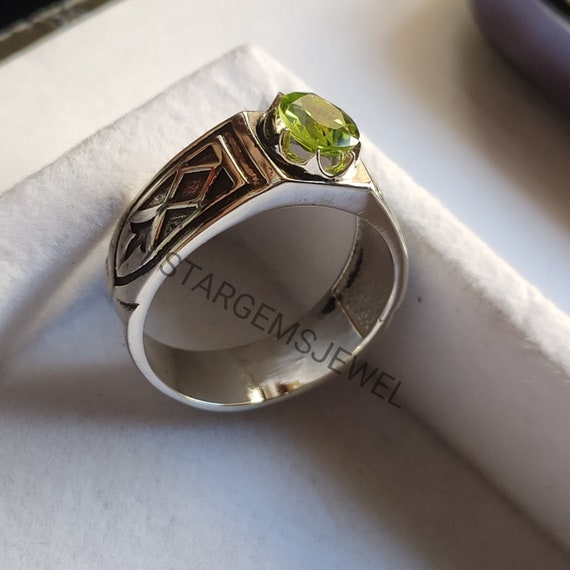 Mens vintage peridot ring clearance