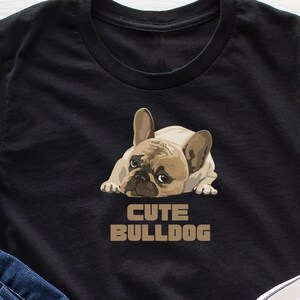 Cute Bulldog, Bulldog Mom Life, Bulldog Mom, Gift for Bulldog Lover, Bulldog Mom t-shirt, Bulldog Mom gift, Bulldog Shirt, Bulldog Mom Shirt