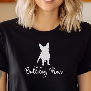 Bulldog Mom, Bulldog Mama, Gift for Bulldog Lover, Bulldog Mom t-shirt, Bulldog mom gift, English Bulldog Shirt, Dog Shirt, Bulldog Life