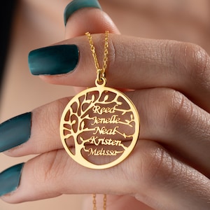 Family Tree Necklace, personalized gifts for mom, family name necklace for grandma, Tree of Life Necklace for women, Personalized jewelry