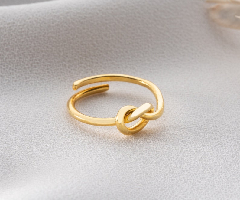 Heart Knot Ring Love Knot Jewelry Gold Infinity Ring Dainty Promise Ring Minimalist Design Romantic Gift Gift for Her image 1