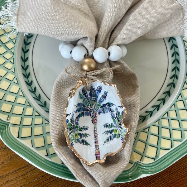 Napkin Rings with Palm Tree Print, Oyster Shell Napkin Rings, Coastal Tropical Table Decor, Oyster Gifts, Wedding Gift, Gift for Mom