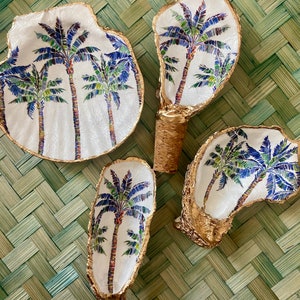 Palm Tree Decoupage Shells, Palm Tree Home Decor, Handmade Gifts, Beach House Decor, Handmade Gift, Coastal Decor