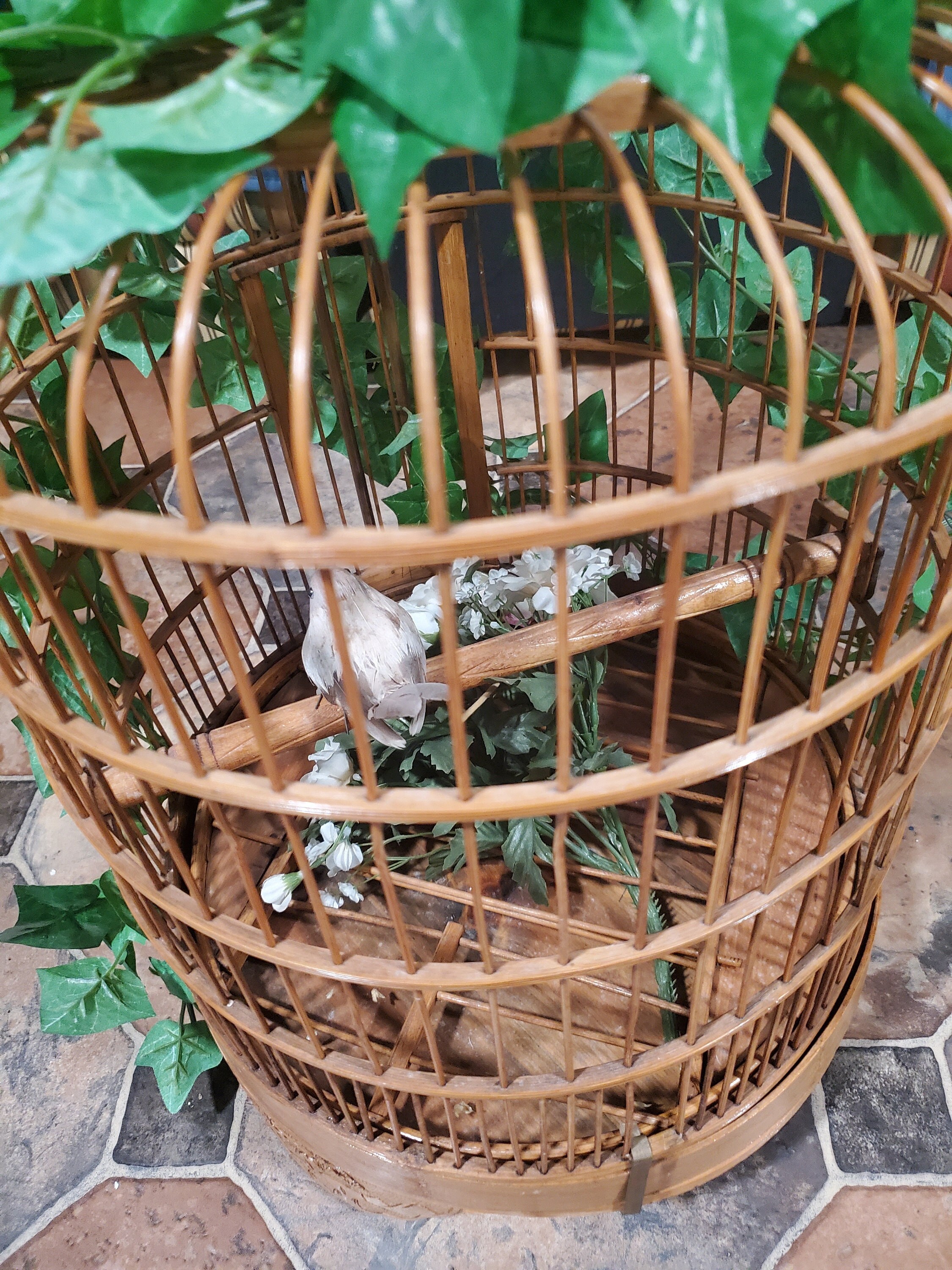 Photo inspiration: Bamboo Parrot Cage With Waterfall And Climbing Structure Reference: Vintage Bamboo Bird Cage Ornament