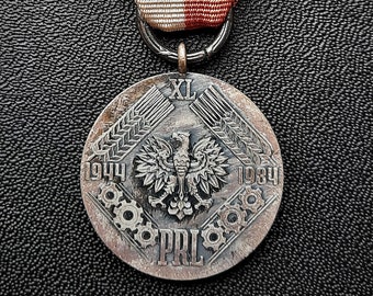 Poland  Medal of the 40th anniversary of People's Poland 1944 - 1984 PRL