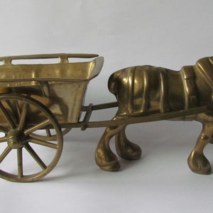 Vintage Bronzefigur - Pferd vor Fuhrwerk gespannt