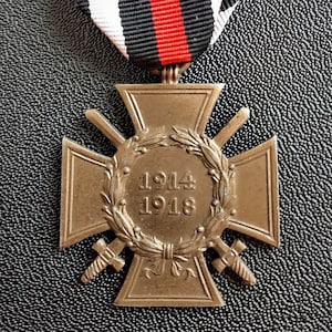 Germany - Cross of honor for participants in the war 1914-1918 (37)