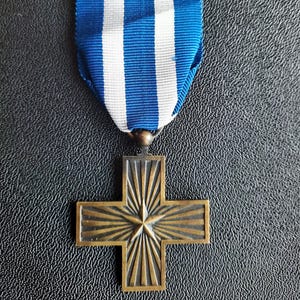 イタリア軍事勲章 - 戦争功労十字章 - Etsy 日本