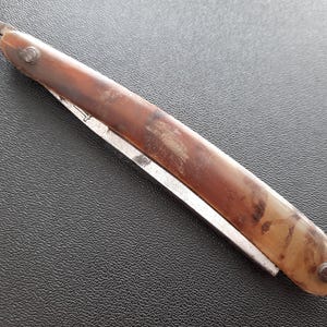 Vintage Straight Razor G.JOHNSON