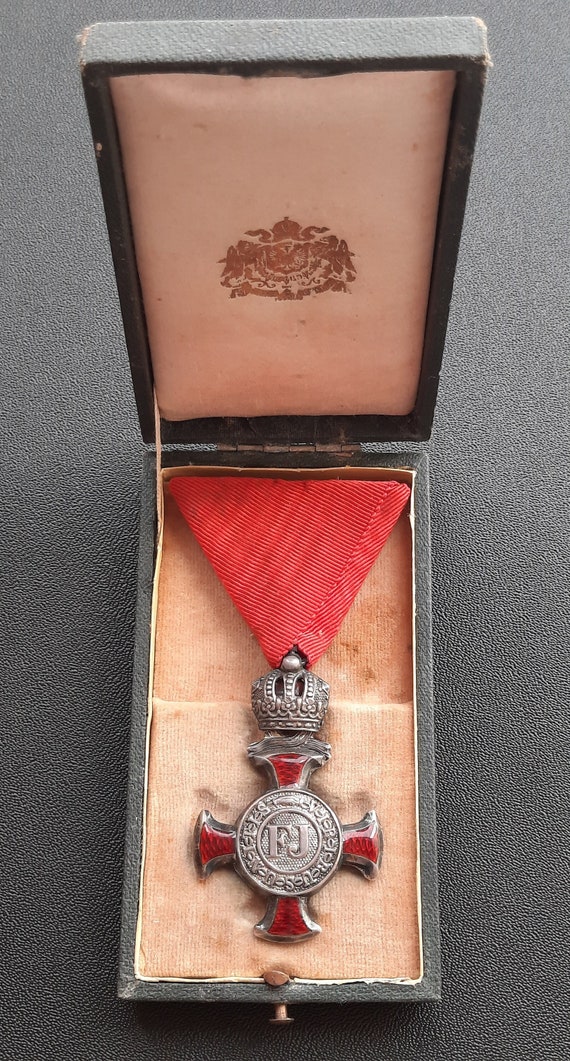 アルゼンチン 五月勲章 純銀製 勲二等 ケース、略绶付き 外交官用 勲章 徽章 アルゼンチン 五月勲章 純銀製 勲二等 ケース、略绶付き 外交官