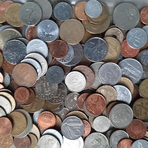set of coins from different countries - 900 grams = #19