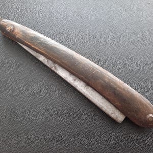 Vintage Straight Razor Georg Wostenholm