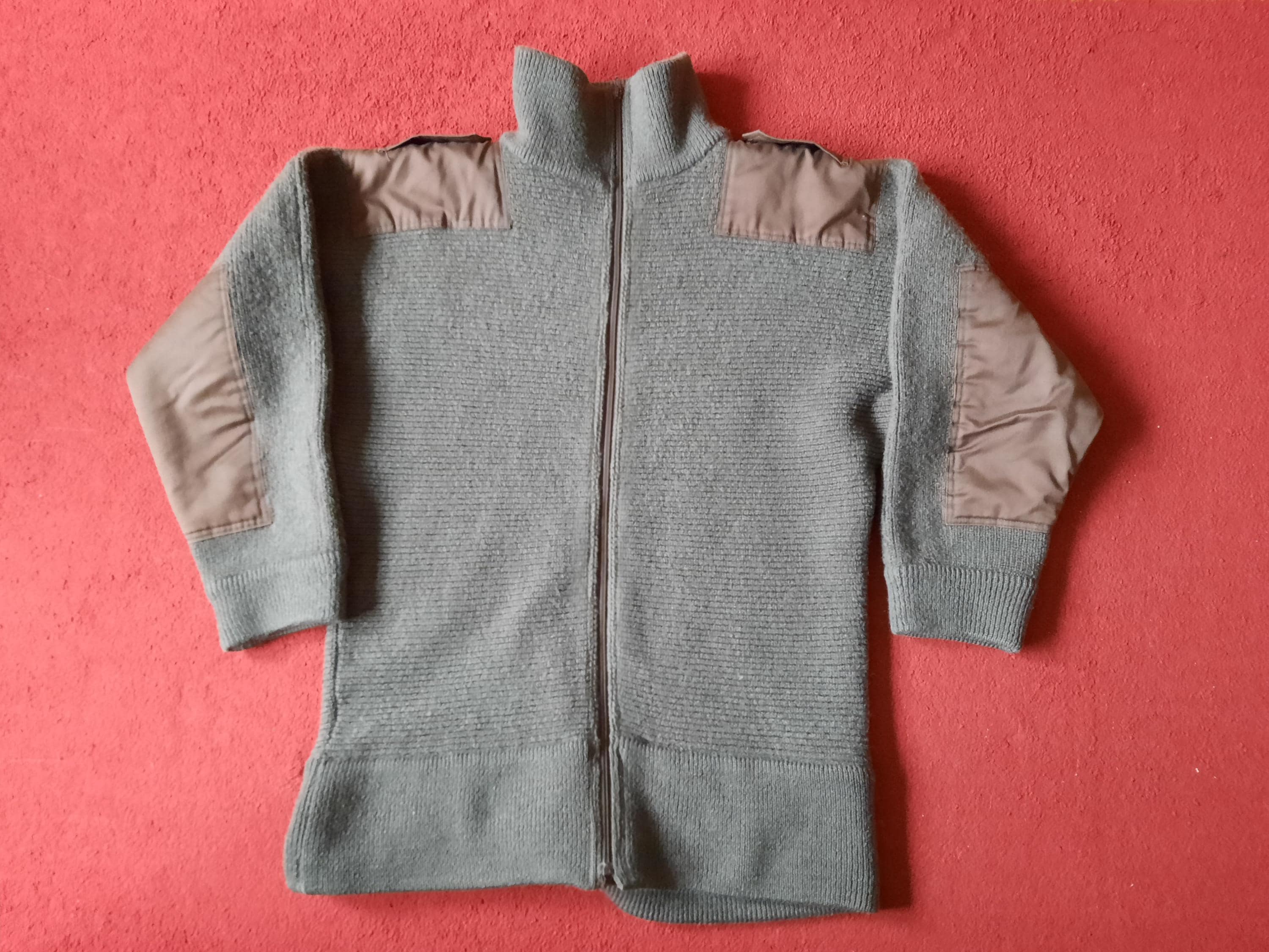 Vintage Austrian Mountain Rifle Thick Wool Sweater