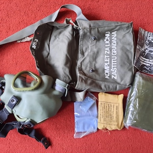 Máscara de gas protectora yugoslava M-1 KIT DE PROTECCIÓN PERSONAL