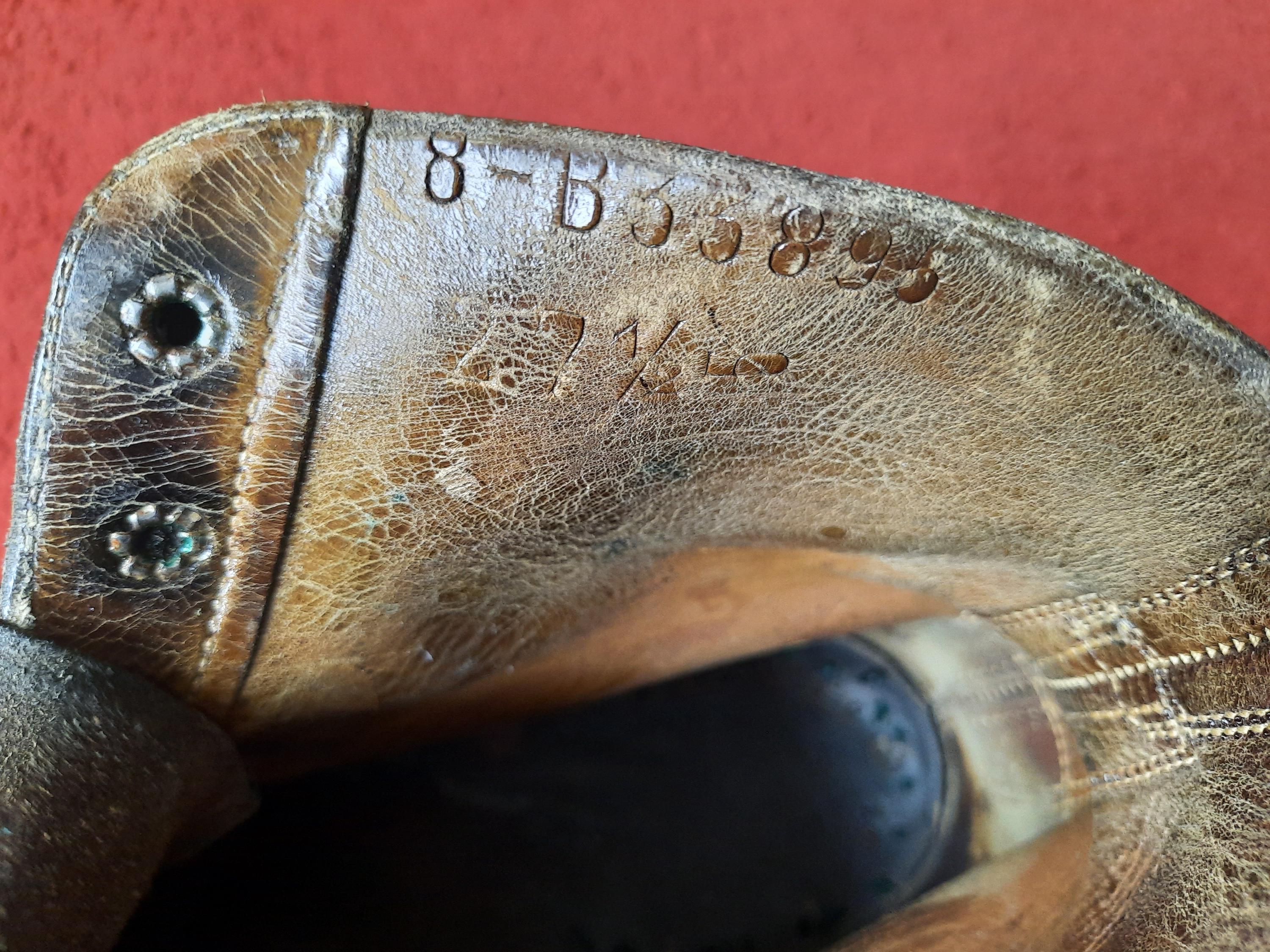 Italy Vintage Leather Mountain Boots With Metal Studs and