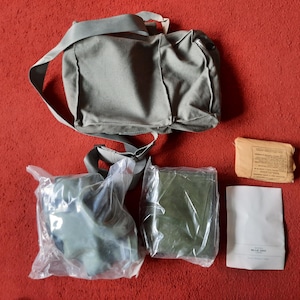Máscara de gas protectora yugoslava M-1 KIT DE PROTECCIÓN PERSONAL