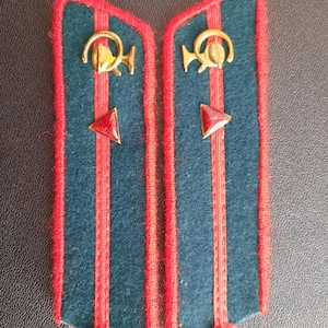 USSR-collar patch 1935-Junior Sergeant of the Medical Service-copy for the WW-2 period