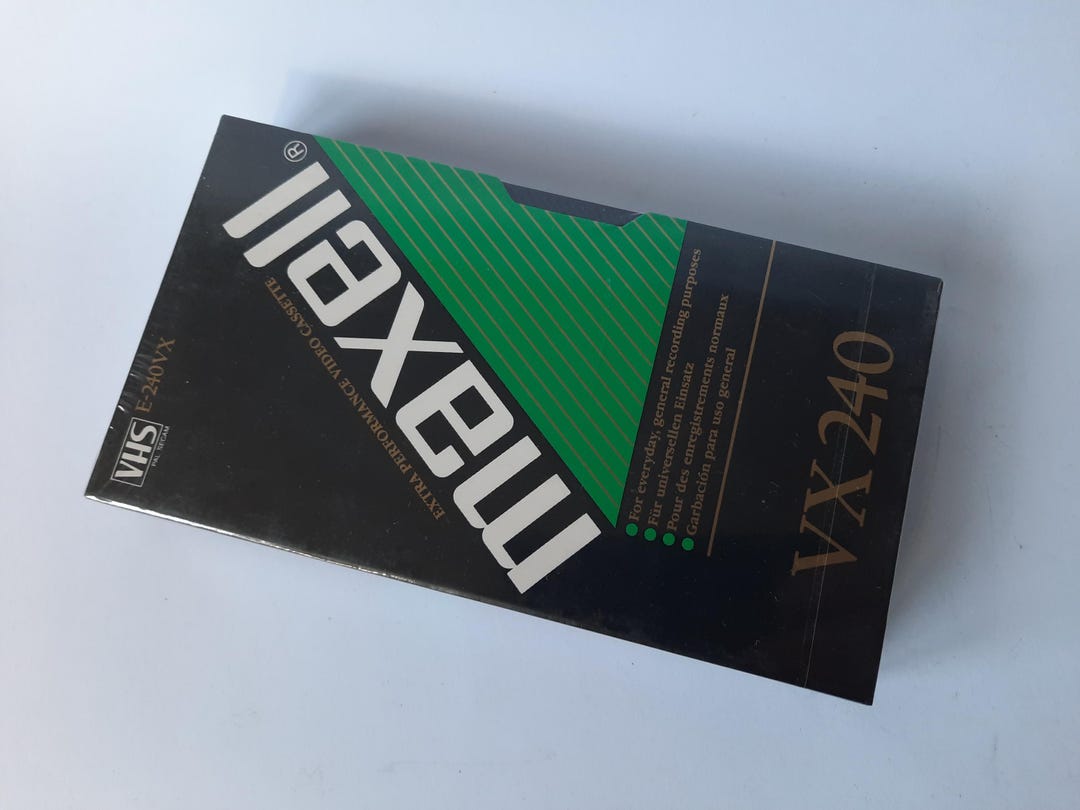 Maxell Videocassette VHS E240M, 240 Minuti, Confezione Da 3 Pezzi, Alta Qualità Di Registrazione