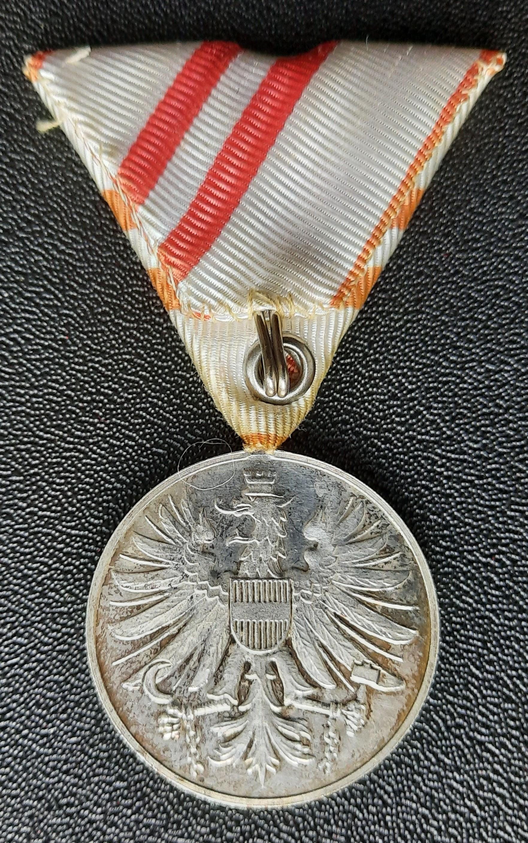Médaille pour le mérite des jeux d'Innsbruck 1964 | G.b.r