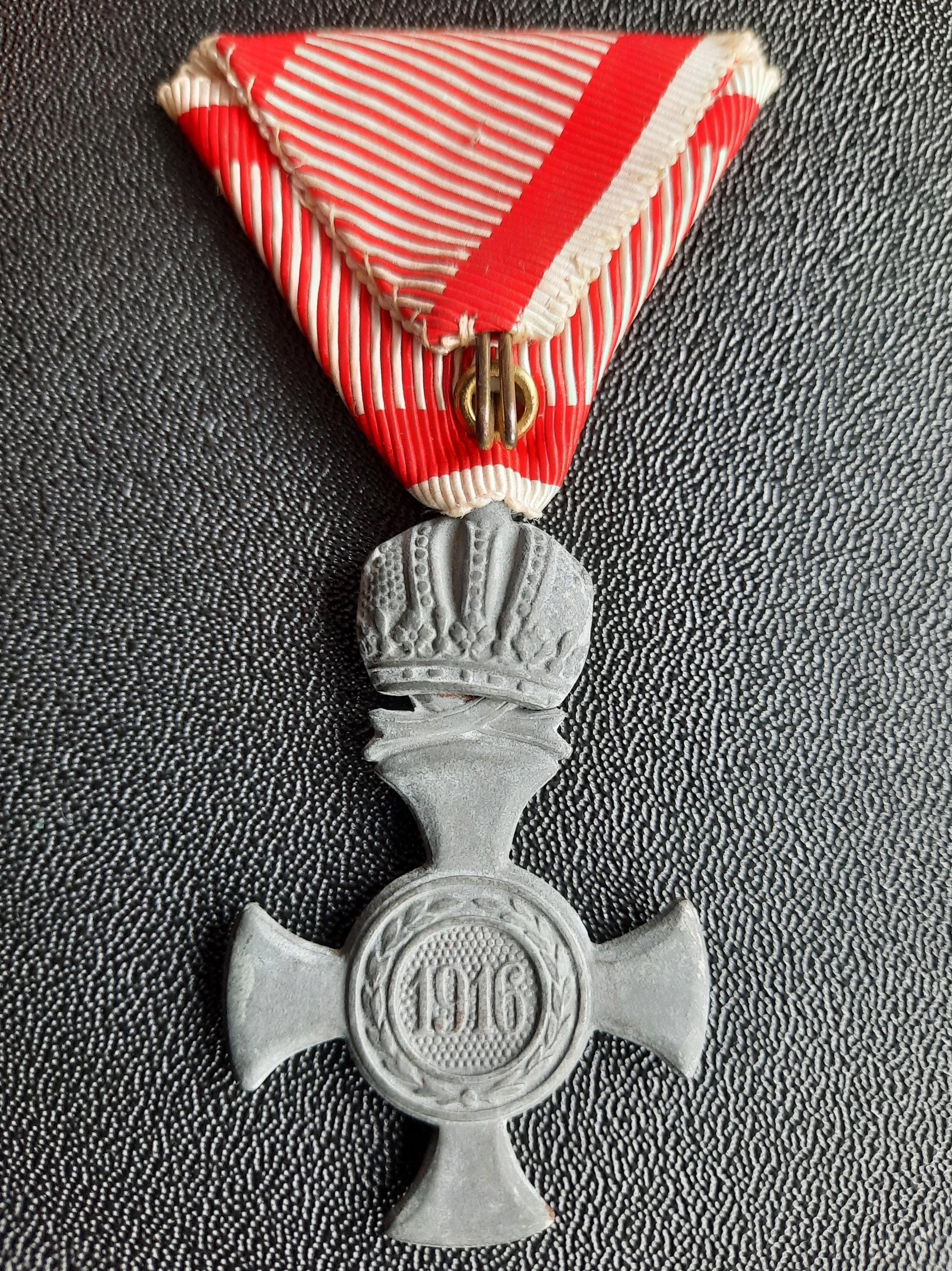 オーストリア＝ハンガリー帝国 - 功績十字章（冠付き） - Etsy 日本