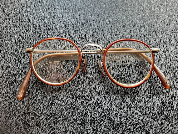 Vintage Glasses in a Case - Etsy display picture 3