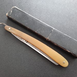Vintage Straight Razor 212 C.BROCH Sohne SOLINGEN