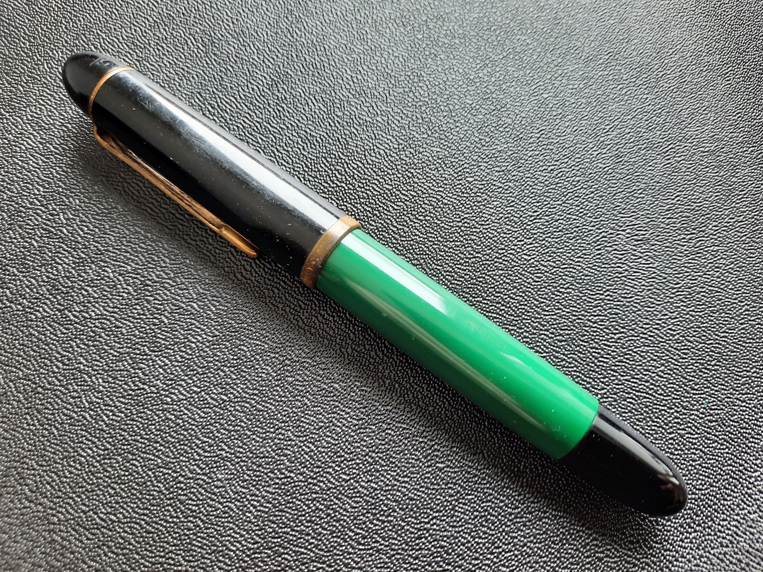 Pelikan Plastic Fountain Pen Vintage Fountain Pen PELIKAN 120 India