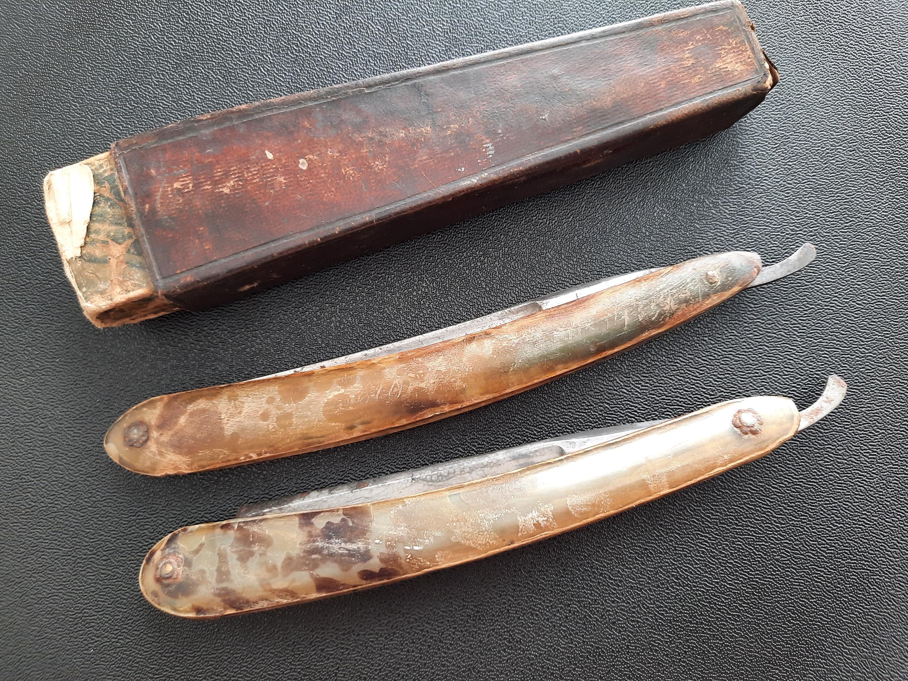 Vintage Pair of Straight Razors - Etsy