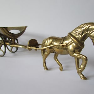 Vintage Bronze Figur - ein Pferd an einen Wagen gespannt