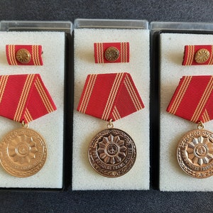 GDR original medal in a box