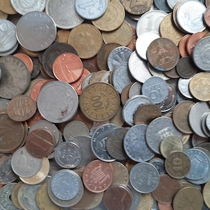 set of coins from different countries - 900 grams = #01