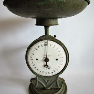 Vintage 10 kg. Scale  GLORIA Fabrik Marke