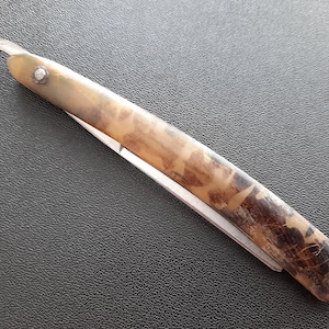 Vintage Straight Razor G.JOHNSON