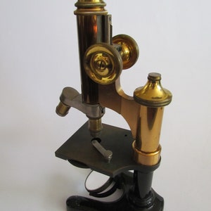 Vintage - 1912 - E.Leitz Wetzlar Mikroskop #147255 im Koffer mit Zubehör