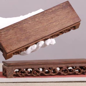 Hand-Carved Wood Frame: Retro Bonsai Pot Stand