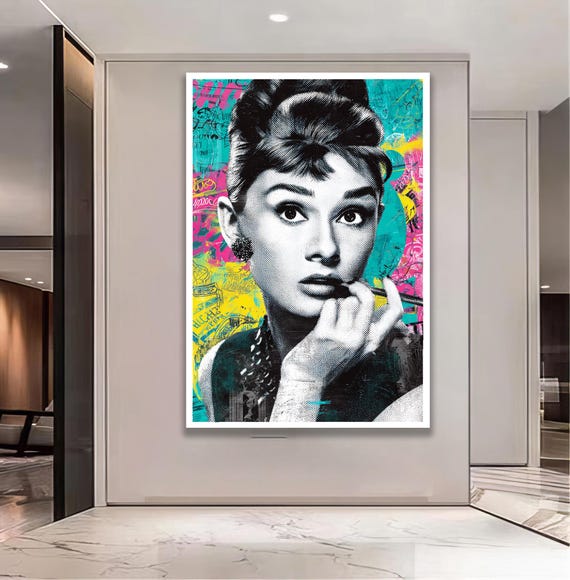 モダン女性の肖像画アート：カラフルなキャンバスの壁装飾 - Etsy 日本