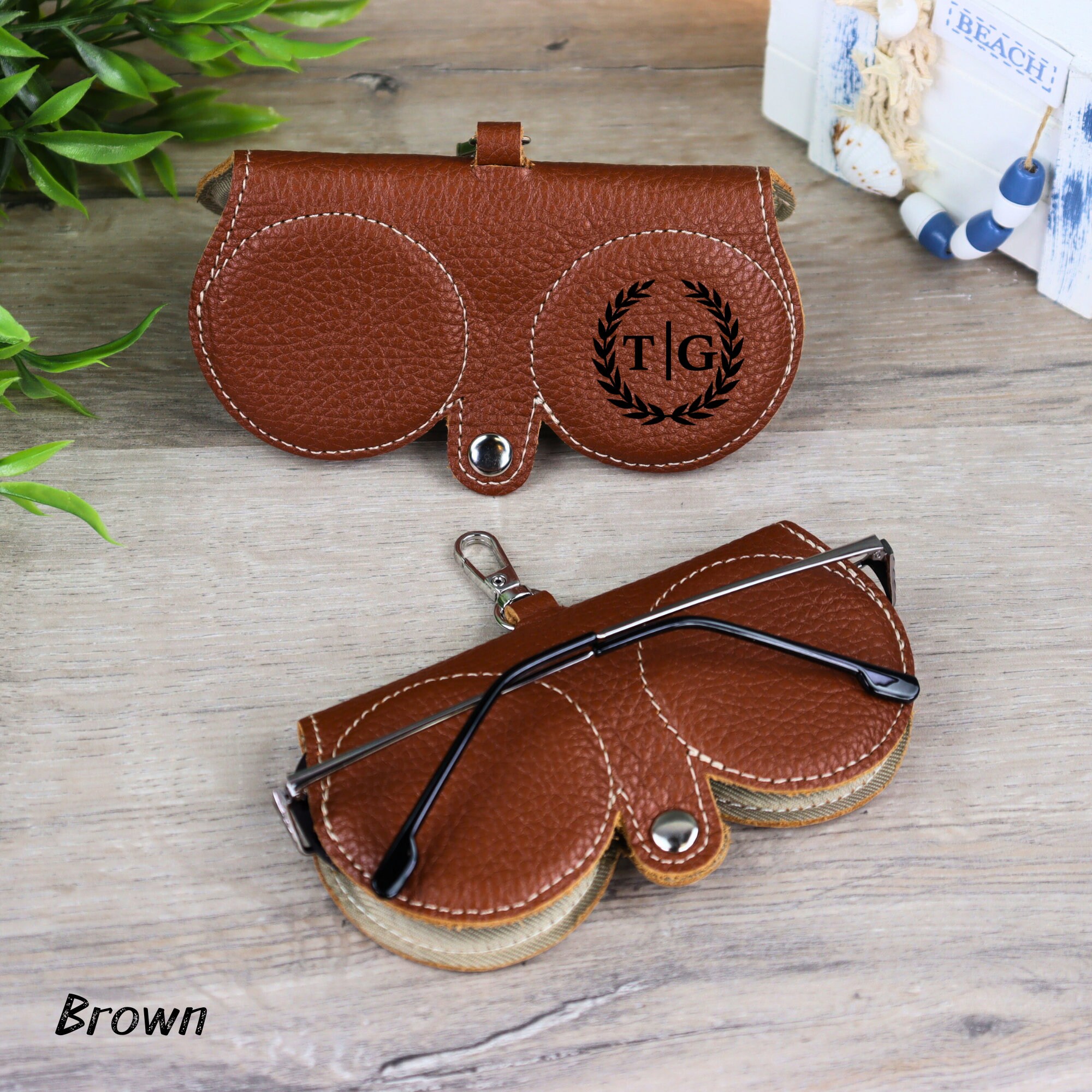Personalized Genuine Leather Glasses Case with Silver Hook, Portable Sunglasses Sleeves, Durable Soft Eyeglasses Pouch Slim Spectacle Holder