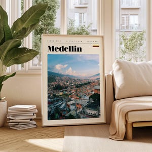 Poster de voyage de Medellin, impression numérique de la Colombie, art mural moderne, décoration murale imprimable, villes vintage, téléchargement numérique, art