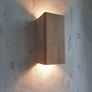 Wooden wall lamp, Rustic sconces, Art deco sconces, Scandinavian sconces, Natural oak sconce, 250x120x120mm (10x5x5in);