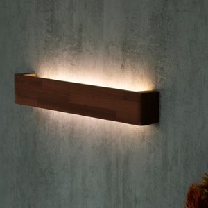 Wood wall light, linear led lighting, Bedside wall sconces, Industrial-inspired sconce, Handcrafted oak light 1000x120x80mm (39.3x4.7x3.1in)