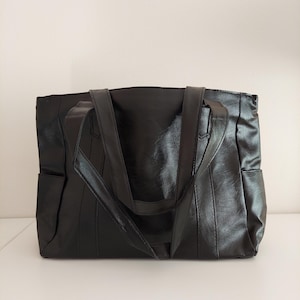 Sac fourre-tout chic en similicuir - Sac à bandoulière élégant pour tous les jours pour femme, grand sac à main en cuir végétalien, fourre-tout décontracté et professionnel, cadeau parfait pour elle