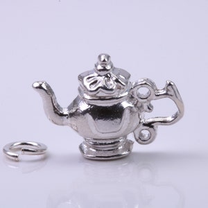 Dije de tetera, Dije tradicional, Hecho de plata esterlina sólida de grado 925, Completo con enlace adjunto